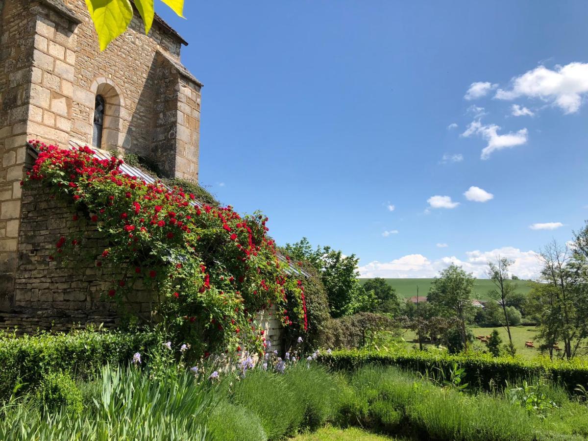 Le prieuré de Sainte Vertu Exterior foto